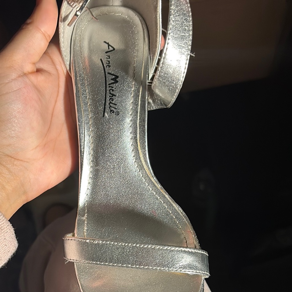 Anne Michelle Women's Silver Heels